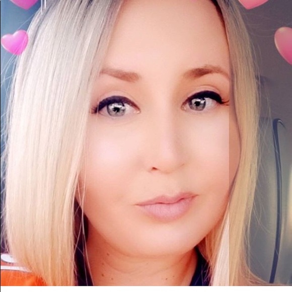 Meet your Posher, Dackeri - Picture 1 of 1